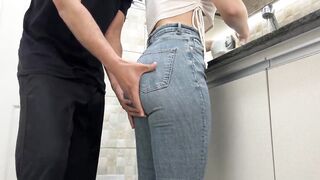 Cumming in my Maid's Jeans whilst this sweetheart Washes Dishes in the Kitchen (FREE USE)