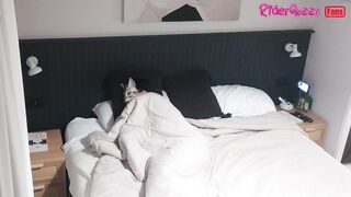 Stepmother who shares her bed 'because of a travel is screwed by her stepson