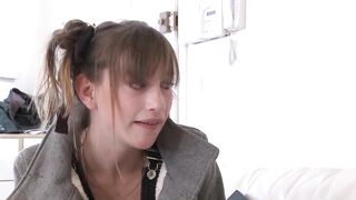 Il Fait Cocu SA Femme Avec Une étudiante De 18 Ans.